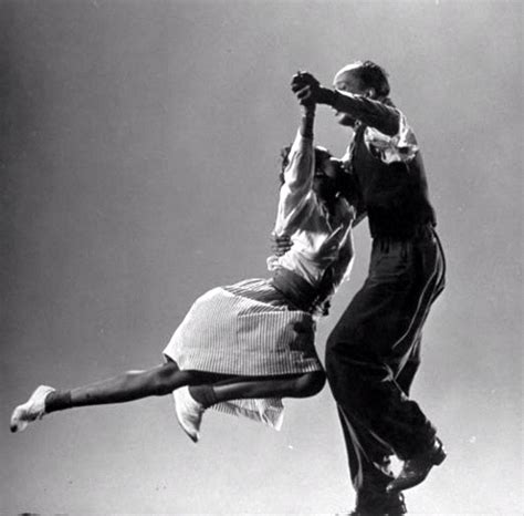 swingare|Swing (musica) .